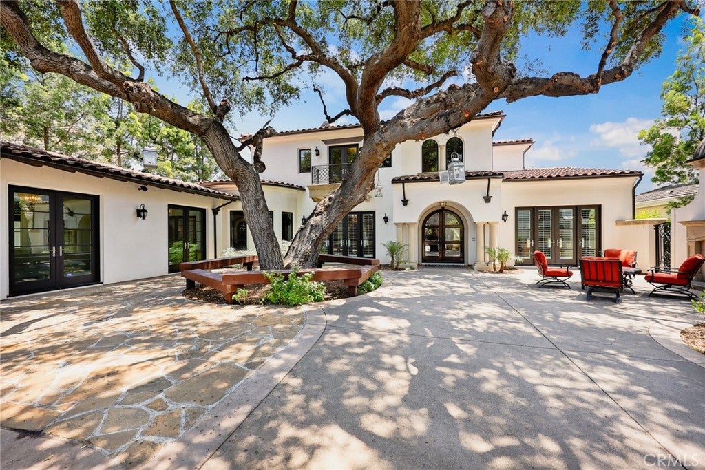 Arcadia, California, 91006, United States, 5 Bedrooms Bedrooms, ,6 BathroomsBathrooms,Residential,Active,1859344