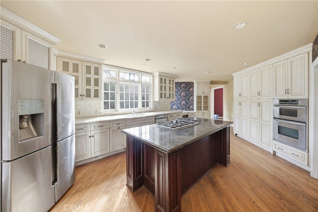 Arcadia, California, 91006, United States, 4 Bedrooms Bedrooms, ,4 BathroomsBathrooms,Residential,Active,1997620