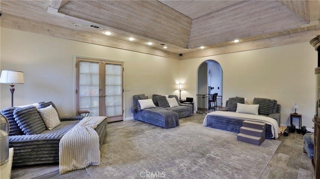 Redlands, California, 92373, United States, 5 Bedrooms Bedrooms, ,4 BathroomsBathrooms,Residential,Active,1985883