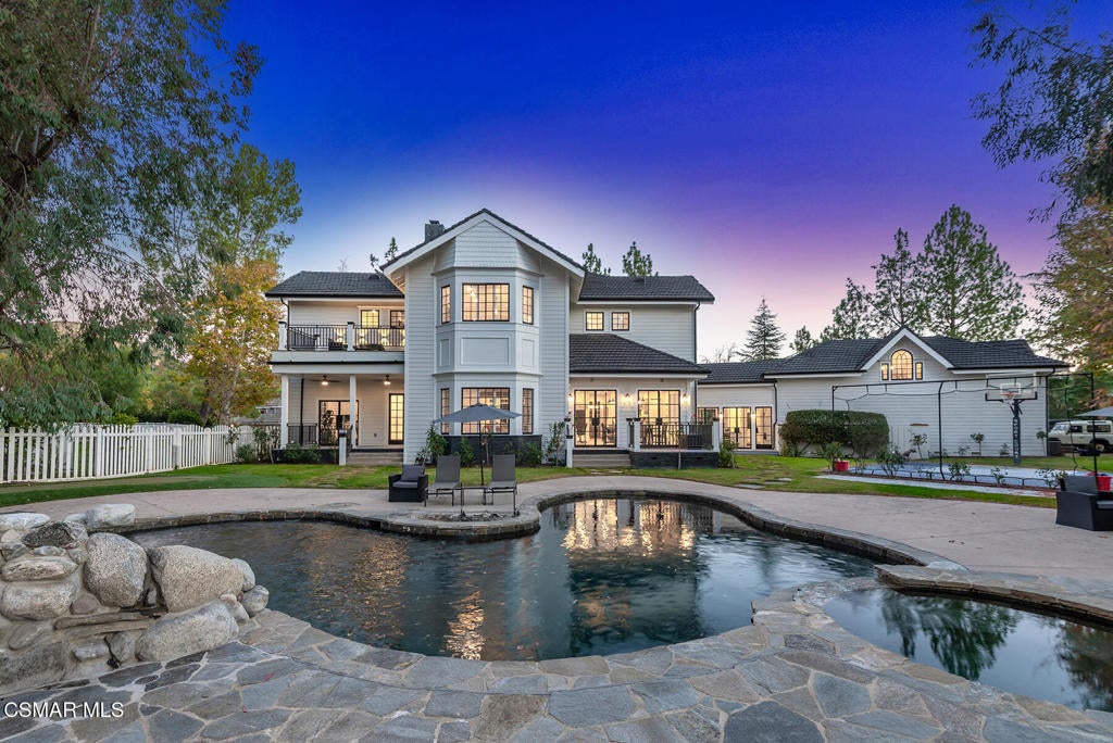 Agoura Hills, California, 91301, United States, 5 Bedrooms Bedrooms, ,7 BathroomsBathrooms,Residential,Pending,2006769