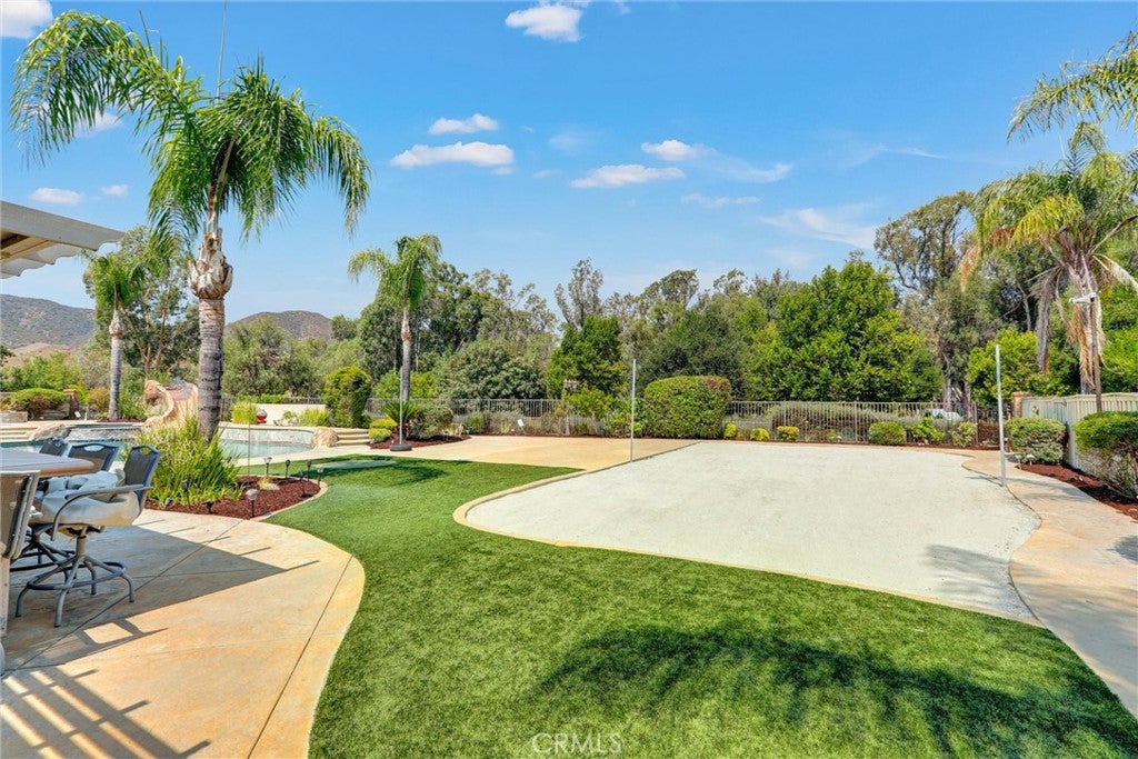 Murrieta, California, 92562, United States, 6 Bedrooms Bedrooms, ,5 BathroomsBathrooms,Residential,Active,1914833