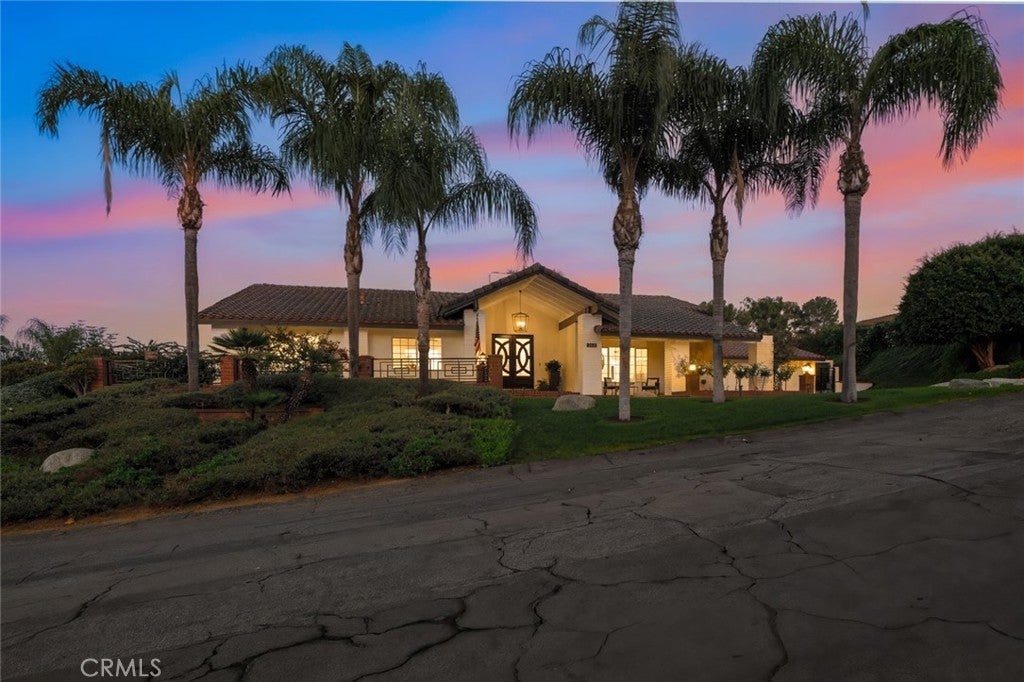 Anaheim, California, 92807, United States, 4 Bedrooms Bedrooms, ,3 BathroomsBathrooms,Residential,Active,1990042