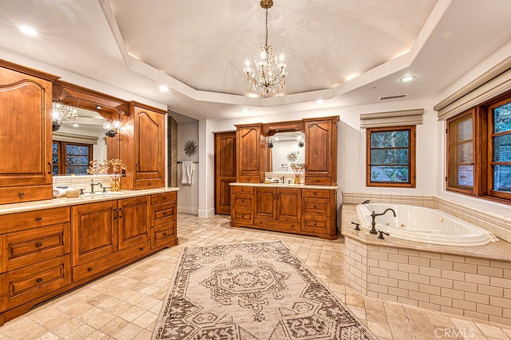 Coto De Caza, California, 92679, United States, 6 Bedrooms Bedrooms, ,9 BathroomsBathrooms,Residential,Active,1832334