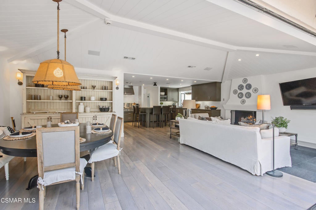 Malibu, California, 90265, United States, 4 Bedrooms Bedrooms, ,5 BathroomsBathrooms,Residential,Active,1892428