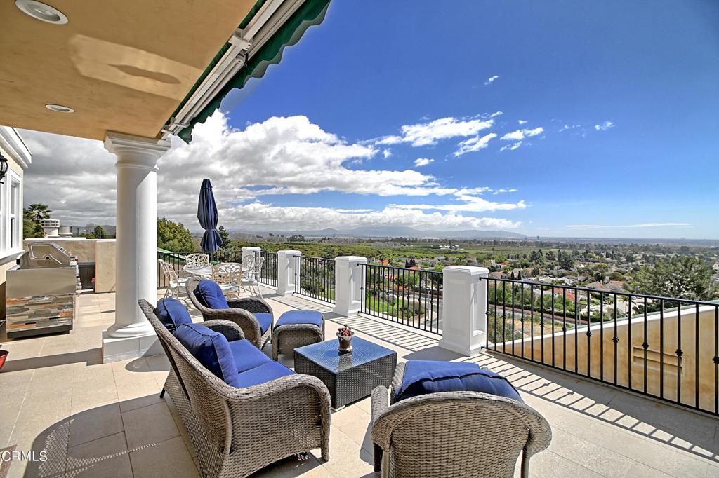 Ventura, California, 93003, United States, 4 Bedrooms Bedrooms, ,5 BathroomsBathrooms,Residential,Active,1944269