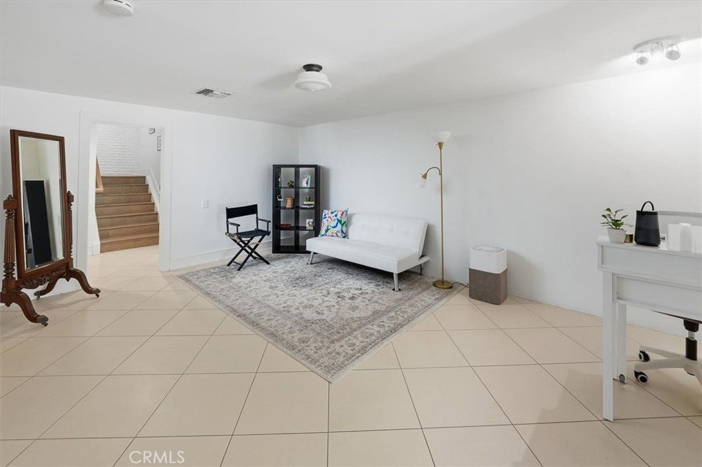 Agoura Hills, California, 91301, United States, 4 Bedrooms Bedrooms, ,5 BathroomsBathrooms,Residential,Active,1966025