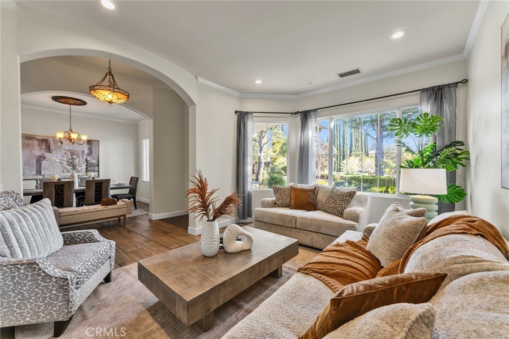 Claremont, California, 91711, United States, 5 Bedrooms Bedrooms, ,4 BathroomsBathrooms,Residential,Active,2010578