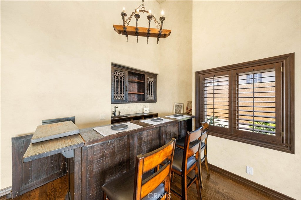 Palos Verdes Estates, California, 90274, United States, 4 Bedrooms Bedrooms, ,3 BathroomsBathrooms,Residential,Active,1922529