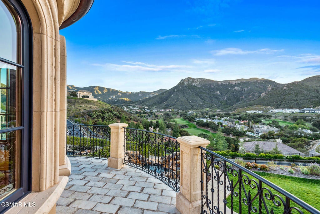 Thousand Oaks, California, 91361, United States, 7 Bedrooms Bedrooms, ,13 BathroomsBathrooms,Residential,Active,1748234