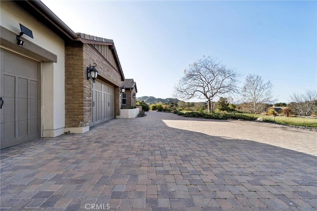 Canyon Country, California, 91387, United States, 3 Bedrooms Bedrooms, ,4 BathroomsBathrooms,Residential,Active,2015235