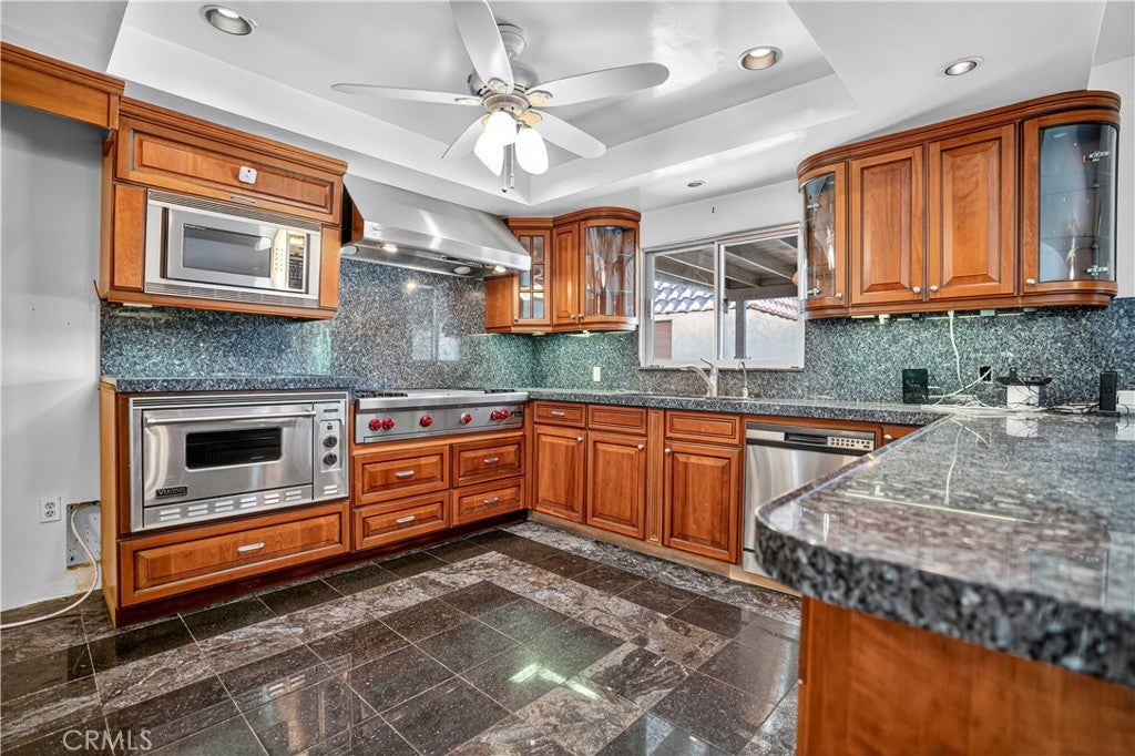 Granada Hills, California, 91344, United States, 5 Bedrooms Bedrooms, ,4 BathroomsBathrooms,Residential,Active,1929698