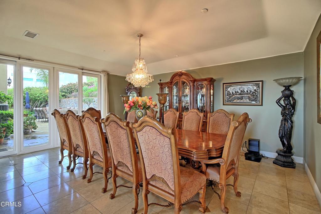 Ventura, California, 93003, United States, 4 Bedrooms Bedrooms, ,5 BathroomsBathrooms,Residential,Active,1944269