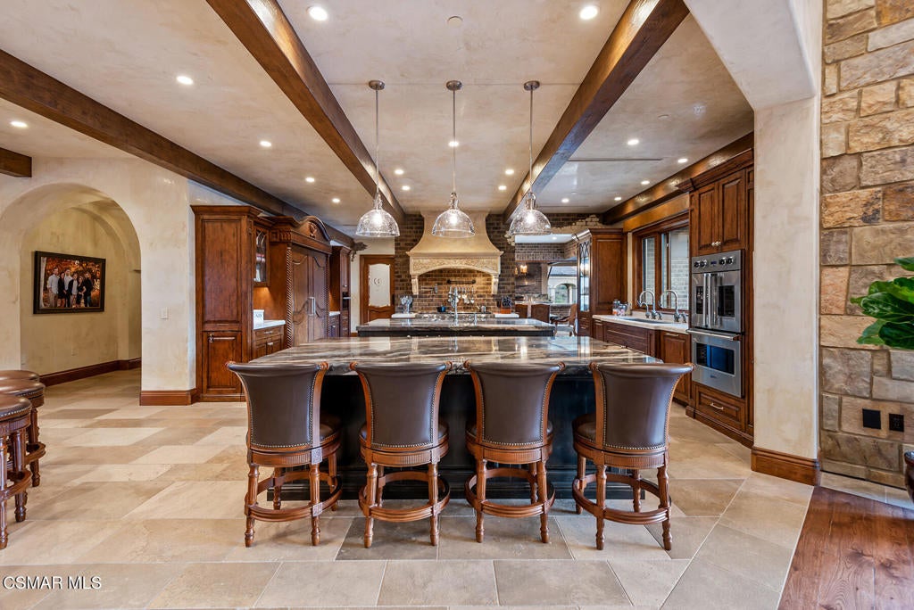 Thousand Oaks, California, 91361, United States, 7 Bedrooms Bedrooms, ,13 BathroomsBathrooms,Residential,Active,1748234