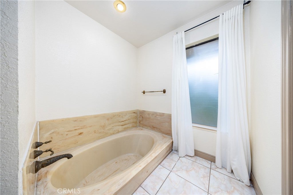 Diamond Bar, California, 91765, United States, 4 Bedrooms Bedrooms, ,4 BathroomsBathrooms,Residential,Active,2007087