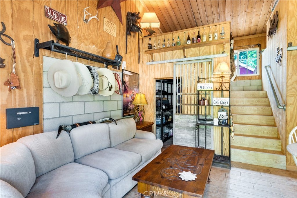 Oak Glen, California, 92399, United States, ,3 BathroomsBathrooms,Residential,Pending,1782592