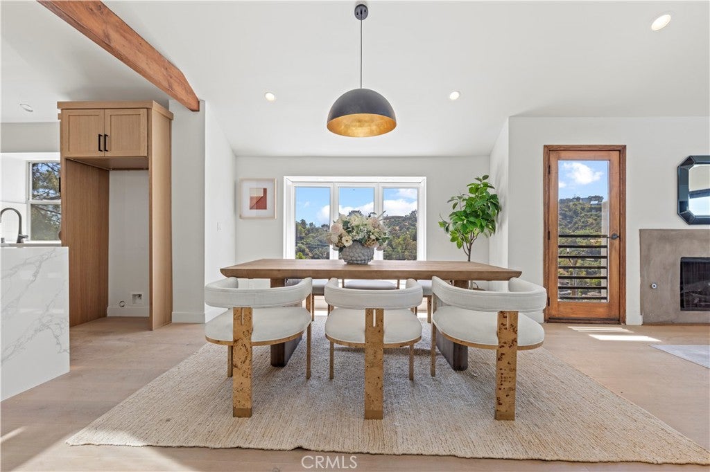 Los Angeles, California, 90046, United States, 3 Bedrooms Bedrooms, ,4 BathroomsBathrooms,Residential,Active,1862862
