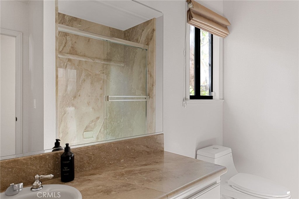 Lake Arrowhead, California, 92352, United States, 4 Bedrooms Bedrooms, ,4 BathroomsBathrooms,Residential,Active,2001372