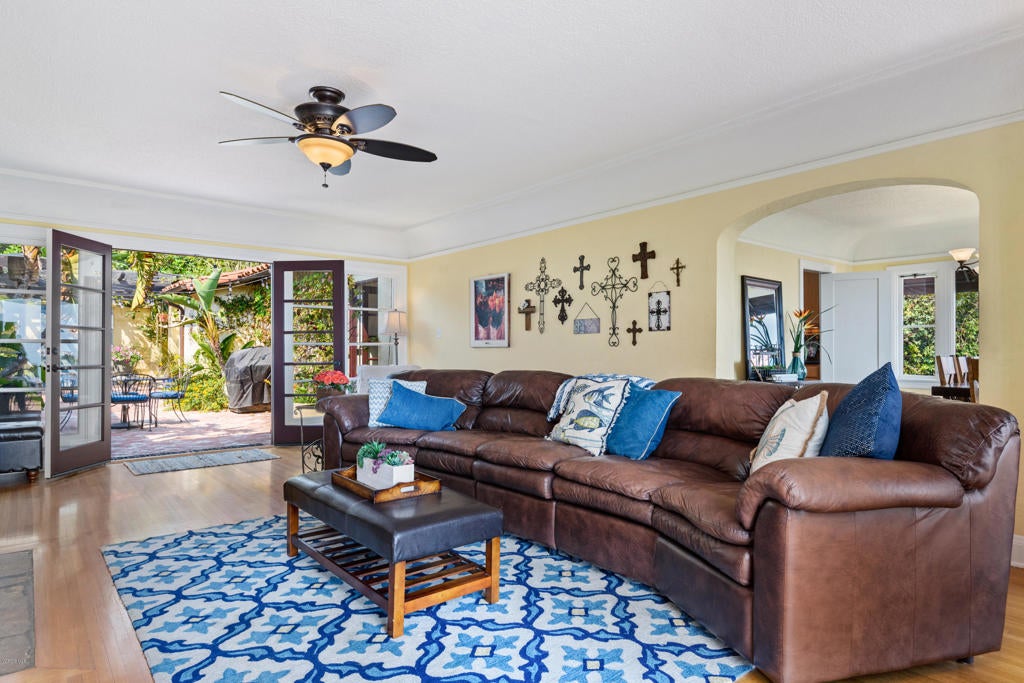 Ventura, California, 93001, United States, 3 Bedrooms Bedrooms, ,3 BathroomsBathrooms,Residential,Active,1944044