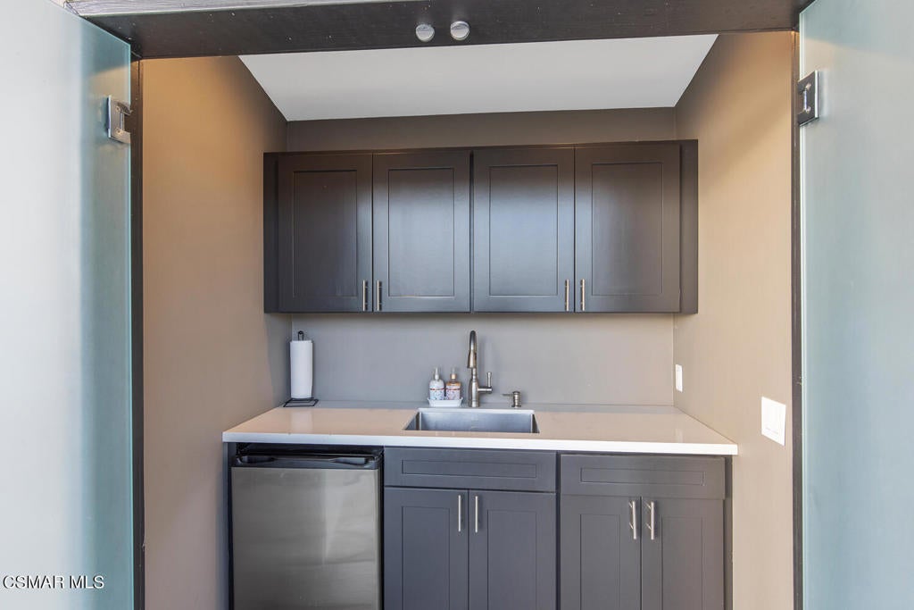 Lake Sherwood, California, 91361, United States, ,4 BathroomsBathrooms,Residential,Active,1820410