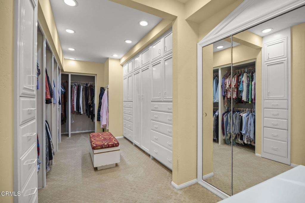 Camarillo, California, 93010, United States, 4 Bedrooms Bedrooms, ,4 BathroomsBathrooms,Residential,Active,1853313