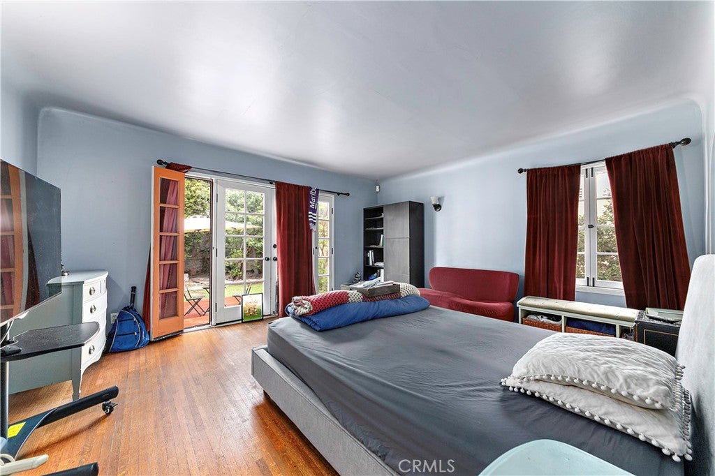 Los Angeles, California, 90035, United States, 3 Bedrooms Bedrooms, ,2 BathroomsBathrooms,Residential,Active,1922738