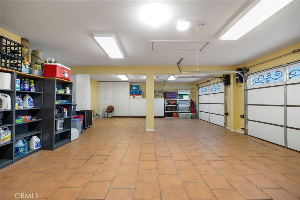 Chatsworth, California, 91311, United States, 4 Bedrooms Bedrooms, ,3 BathroomsBathrooms,Residential,Active,2006764