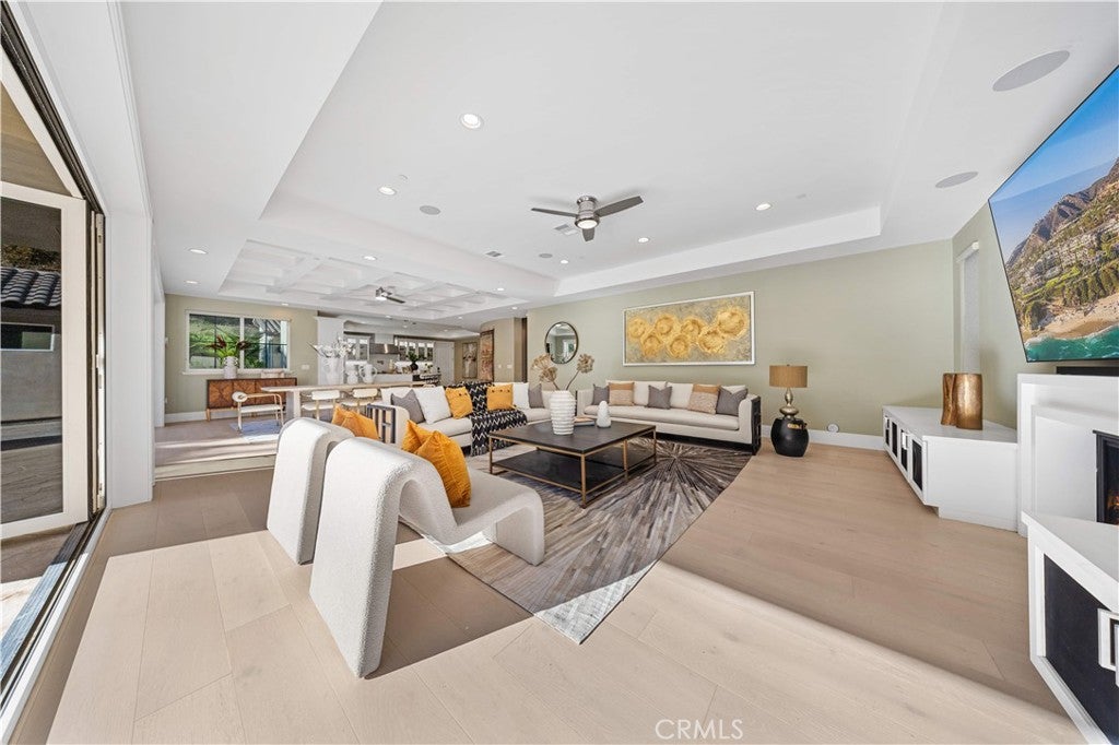 Walnut, California, 91789, United States, 5 Bedrooms Bedrooms, ,7 BathroomsBathrooms,Residential,Active,1903230