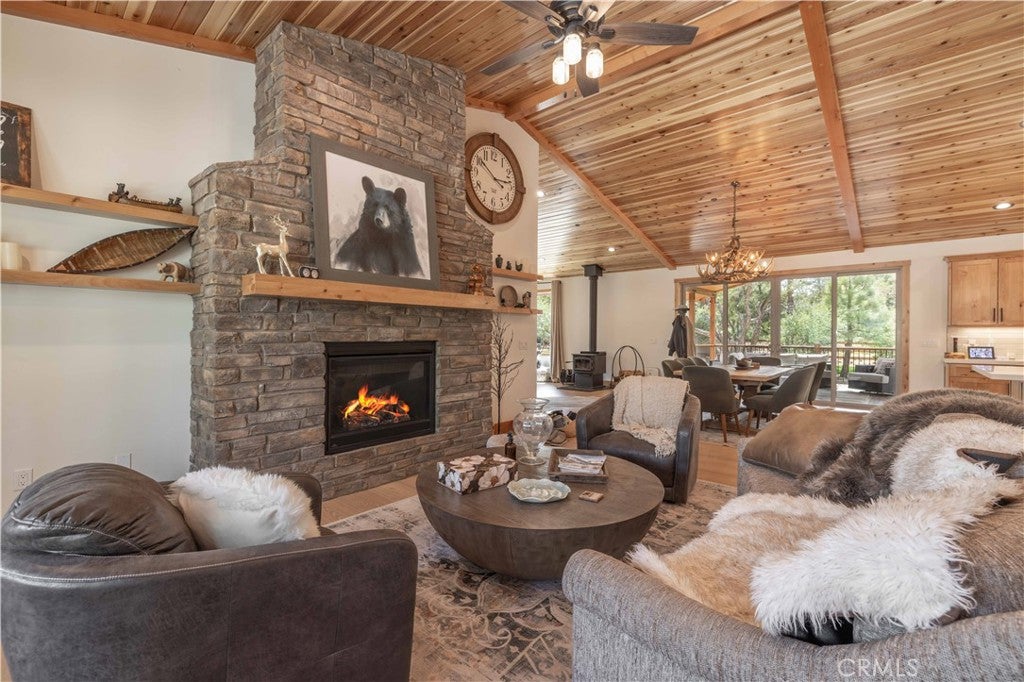 Big Bear City, California, 92314, United States, ,4 BathroomsBathrooms,Residential,Active,1839760