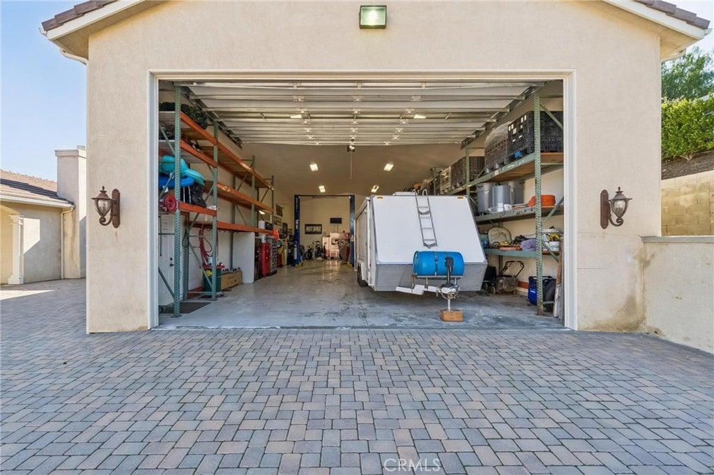 Castaic, California, 91384, United States, 6 Bedrooms Bedrooms, ,6 BathroomsBathrooms,Residential,Active,2009152