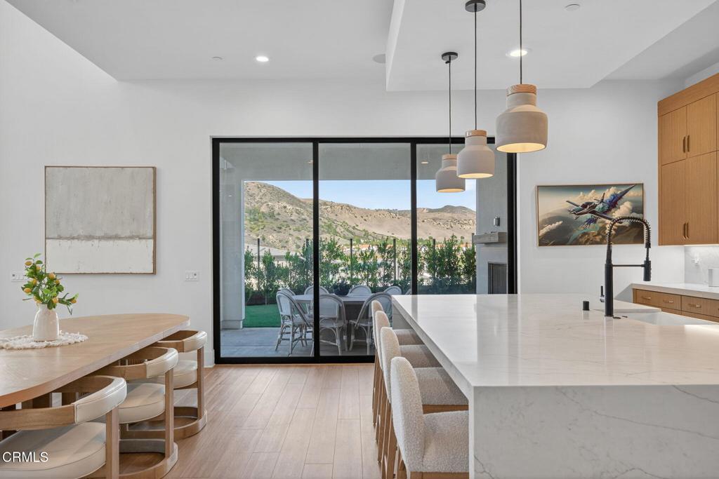 Porter Ranch, California, 91326, United States, 5 Bedrooms Bedrooms, ,6 BathroomsBathrooms,Residential,Active,1965808