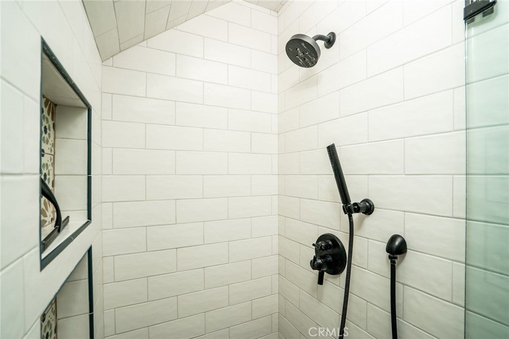 Huntington Beach, California, 92647, United States, 4 Bedrooms Bedrooms, ,3 BathroomsBathrooms,Residential,Active,2030516