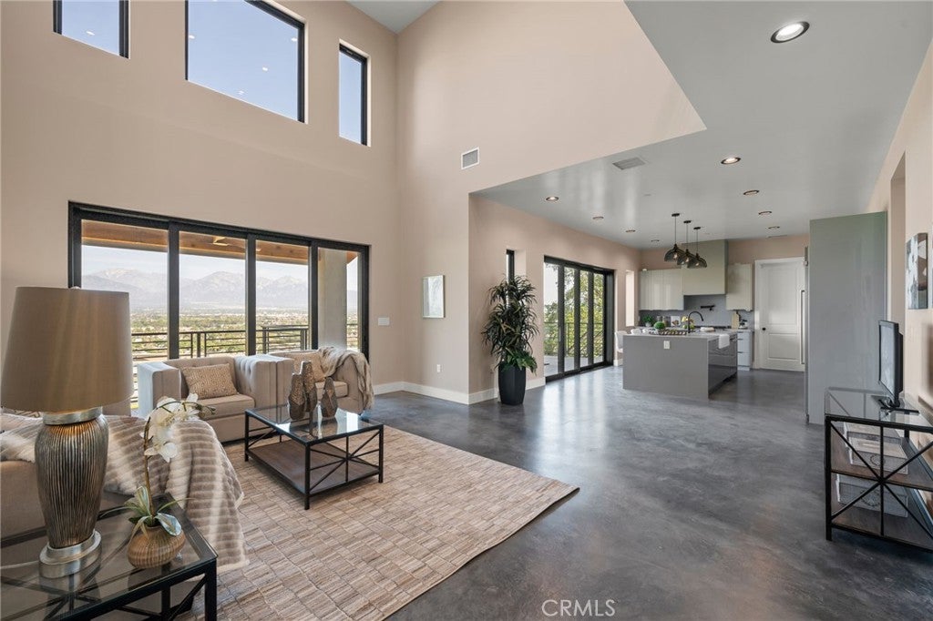Chino Hills, California, 91709, United States, 5 Bedrooms Bedrooms, ,5 BathroomsBathrooms,Residential,Active,2030088