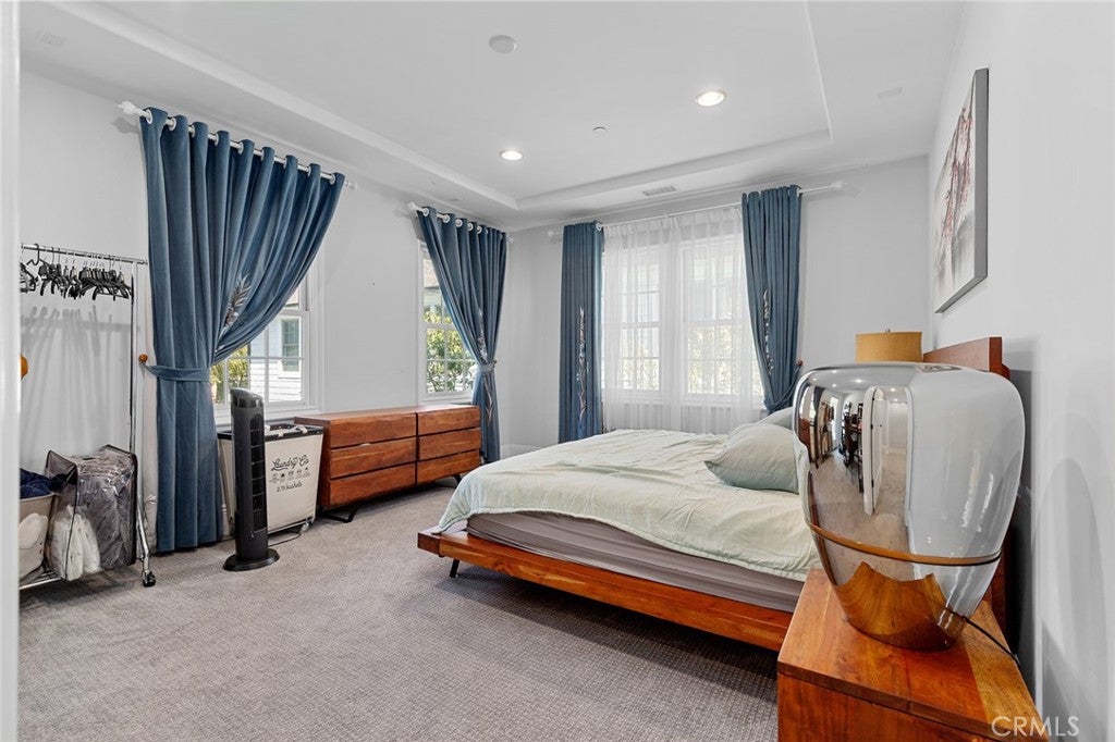Huntington Beach, California, 92649, United States, 4 Bedrooms Bedrooms, ,4 BathroomsBathrooms,Residential,Active,1780402