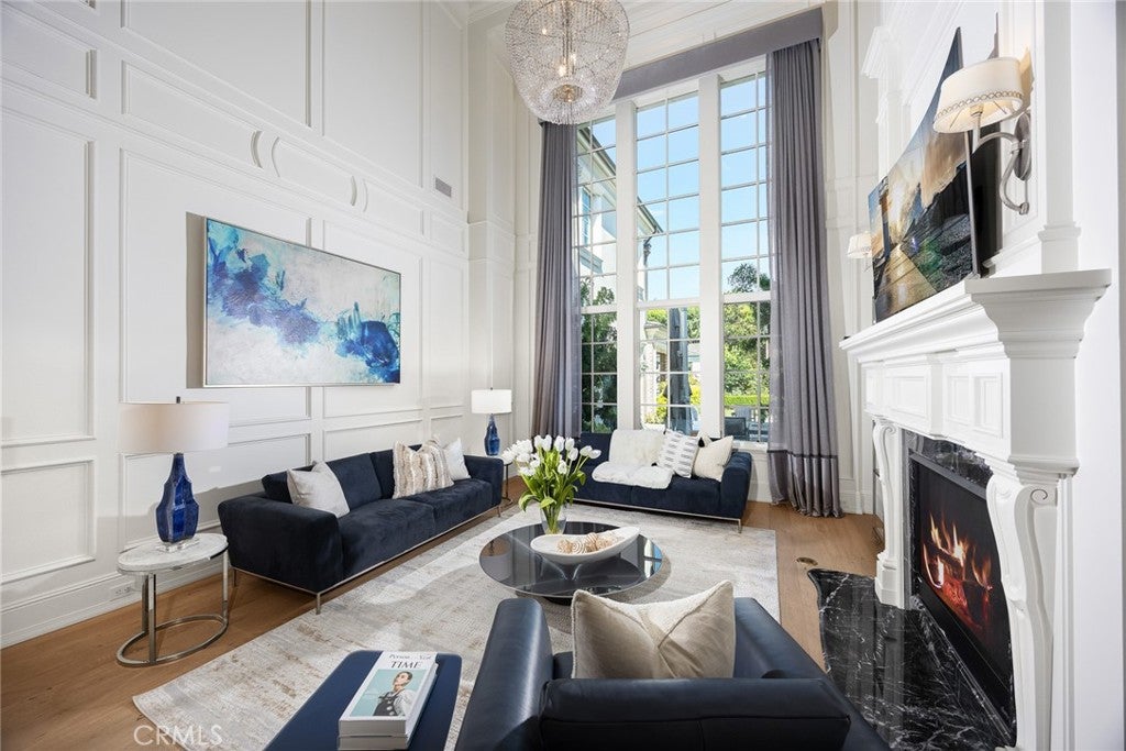 Arcadia, California, 91006, United States, 6 Bedrooms Bedrooms, ,8 BathroomsBathrooms,Residential,Active,1933891