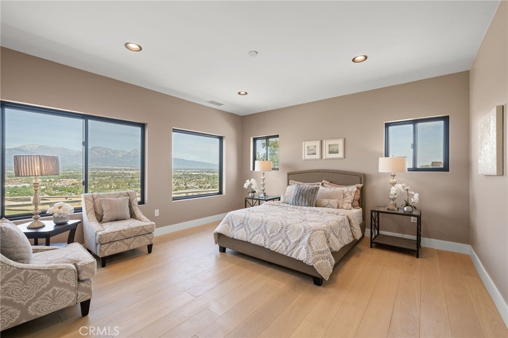 Chino Hills, California, 91709, United States, 5 Bedrooms Bedrooms, ,5 BathroomsBathrooms,Residential,Active,2030088