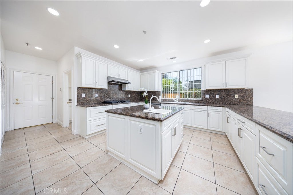 Arcadia, California, 91006, United States, 5 Bedrooms Bedrooms, ,5 BathroomsBathrooms,Residential,Active,1922322