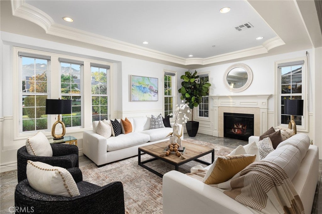 Arcadia, California, 91007, United States, 5 Bedrooms Bedrooms, ,6 BathroomsBathrooms,Residential,Active,1941105