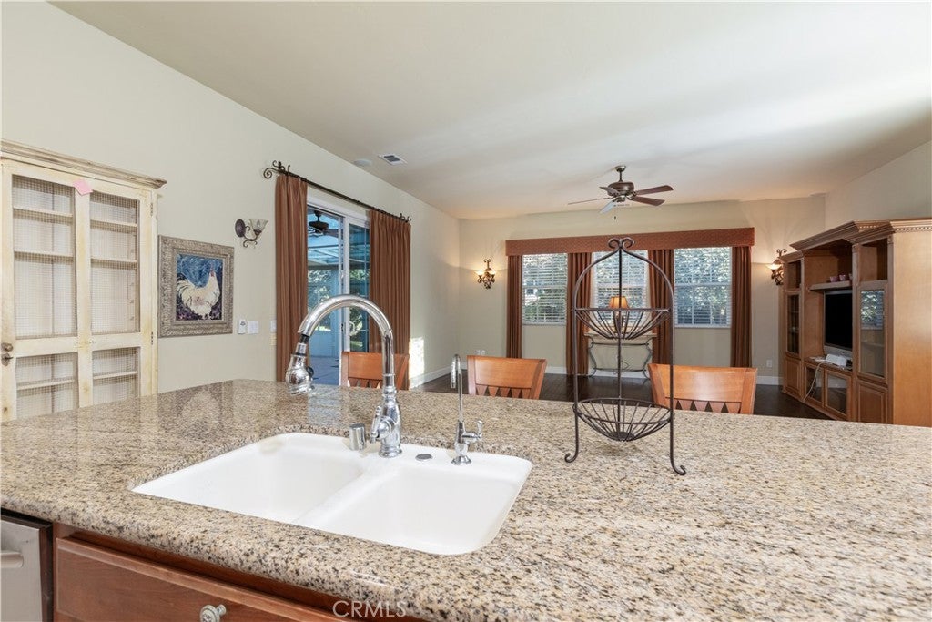 Paso Robles, California, 93446, United States, 4 Bedrooms Bedrooms, ,3 BathroomsBathrooms,Residential,Active,2006788