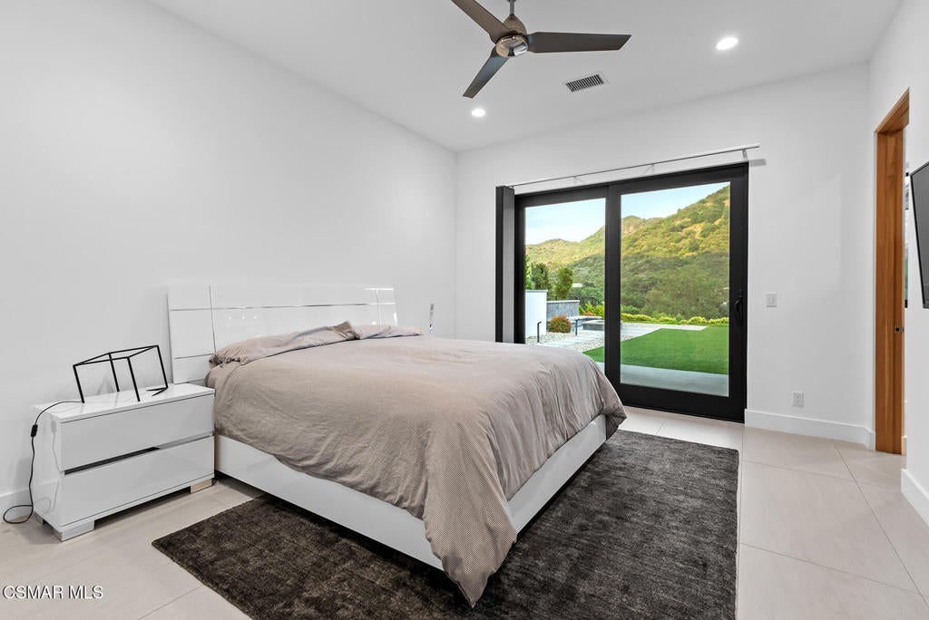 Westlake Village, California, 91361, United States, 4 Bedrooms Bedrooms, ,6 BathroomsBathrooms,Residential,Active,1989774