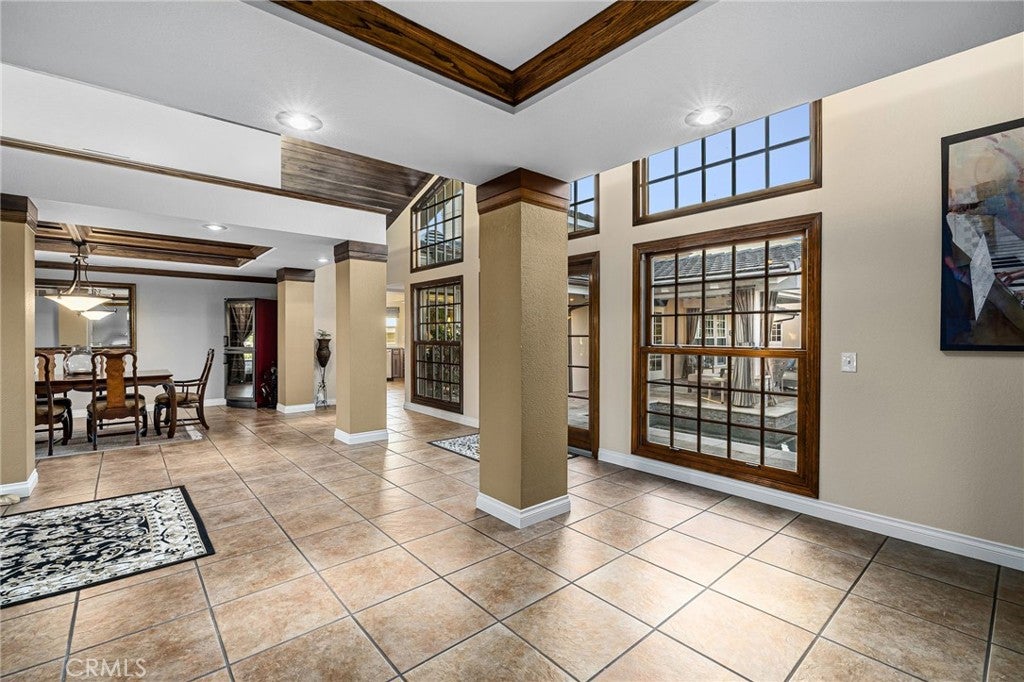 La Verne, California, 91750, United States, 3 Bedrooms Bedrooms, ,3 BathroomsBathrooms,Residential,Active,1963390