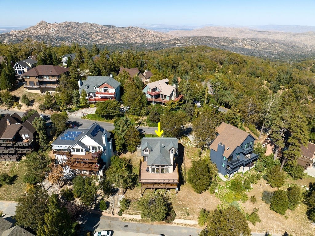 Lake Arrowhead, California, 92352, United States, 3 Bedrooms Bedrooms, ,3 BathroomsBathrooms,Residential,Active,1952988