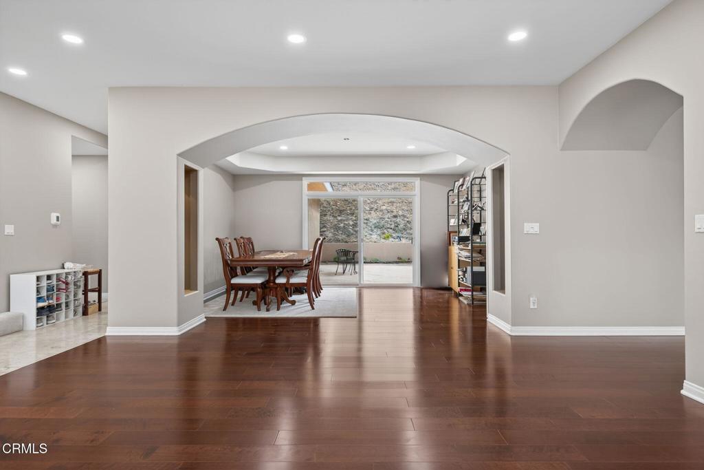 Camarillo, California, 93010, United States, 4 Bedrooms Bedrooms, ,4 BathroomsBathrooms,Residential,Active,1945047