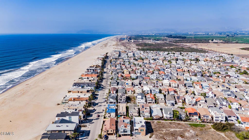 Oxnard, California, 93035, United States, ,4 BathroomsBathrooms,Residential,Active,1832335