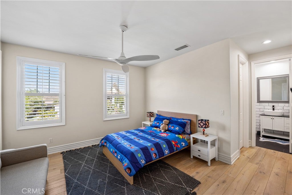 Canyon Country, California, 91387, United States, 4 Bedrooms Bedrooms, ,5 BathroomsBathrooms,Residential,Active,1829894