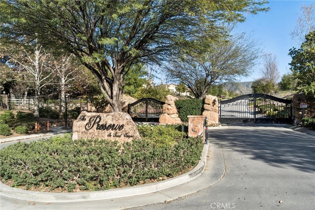 Canyon Country, California, 91387, United States, 3 Bedrooms Bedrooms, ,4 BathroomsBathrooms,Residential,Active,2015235