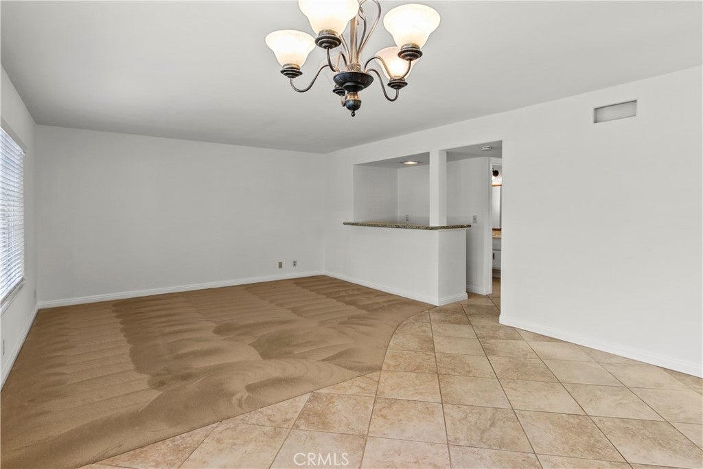 Fountain Valley, California, 92708, United States, 4 Bedrooms Bedrooms, ,3 BathroomsBathrooms,Residential,Active,1922326
