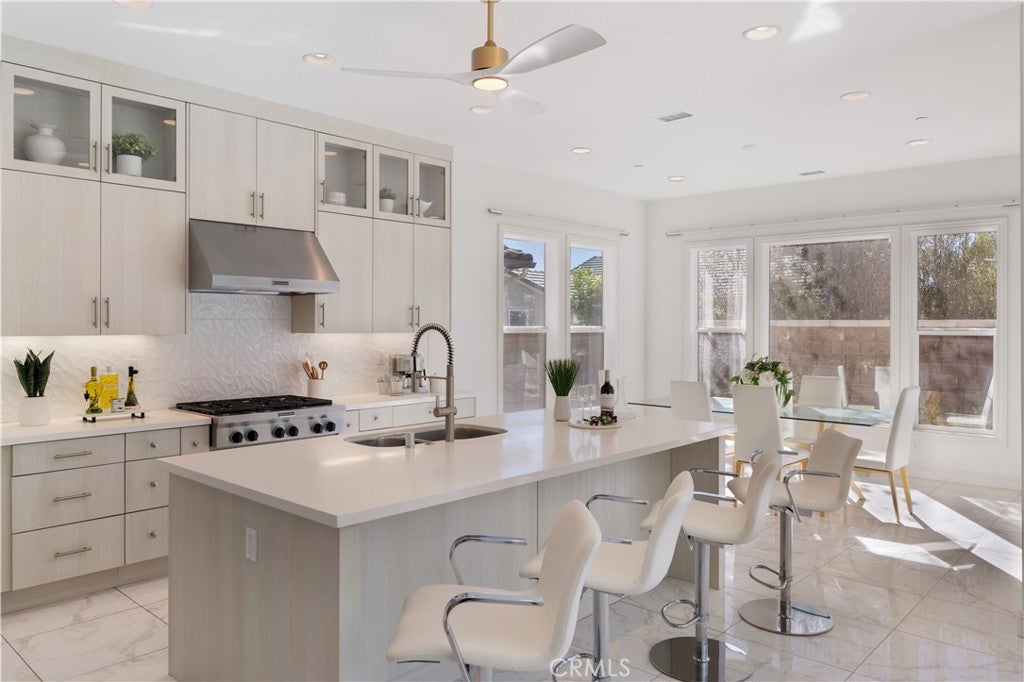 Carlsbad, California, 92010, United States, 4 Bedrooms Bedrooms, ,5 BathroomsBathrooms,Residential,Active,2014609