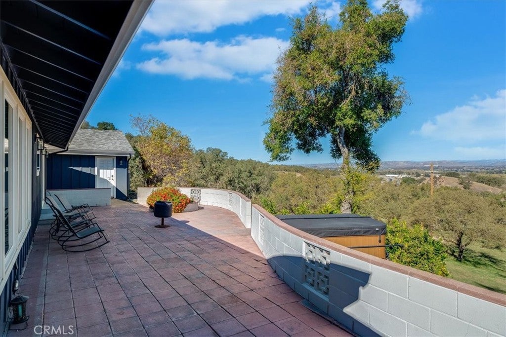 Paso Robles, California, 93446, United States, 3 Bedrooms Bedrooms, ,3 BathroomsBathrooms,Residential,Active,1990043