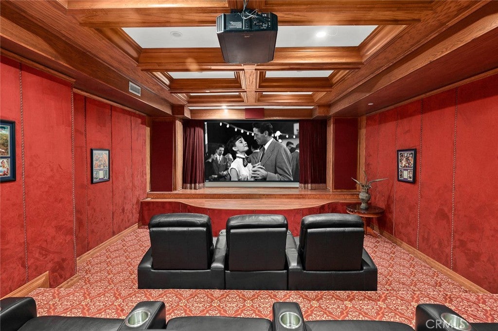 San Marino, California, 91108, United States, 6 Bedrooms Bedrooms, ,6 BathroomsBathrooms,Residential,Active,2008270