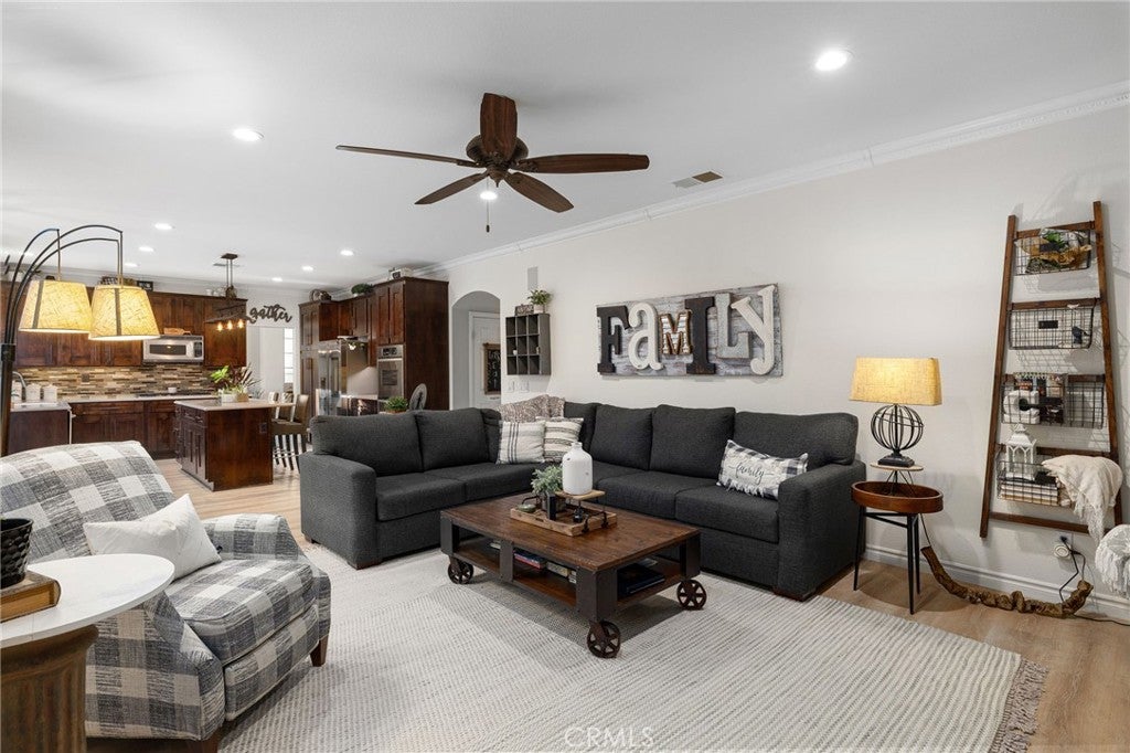 La Verne, California, 91750, United States, 5 Bedrooms Bedrooms, ,3 BathroomsBathrooms,Residential,Active,2015798